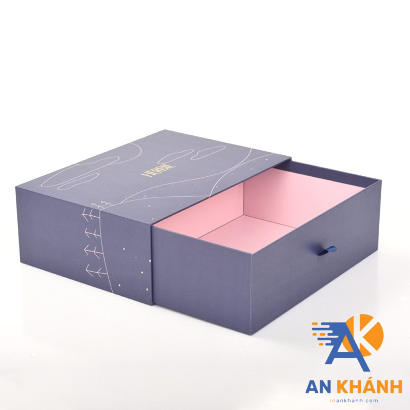 Mẫu hộp giấy đựng quần áo 04