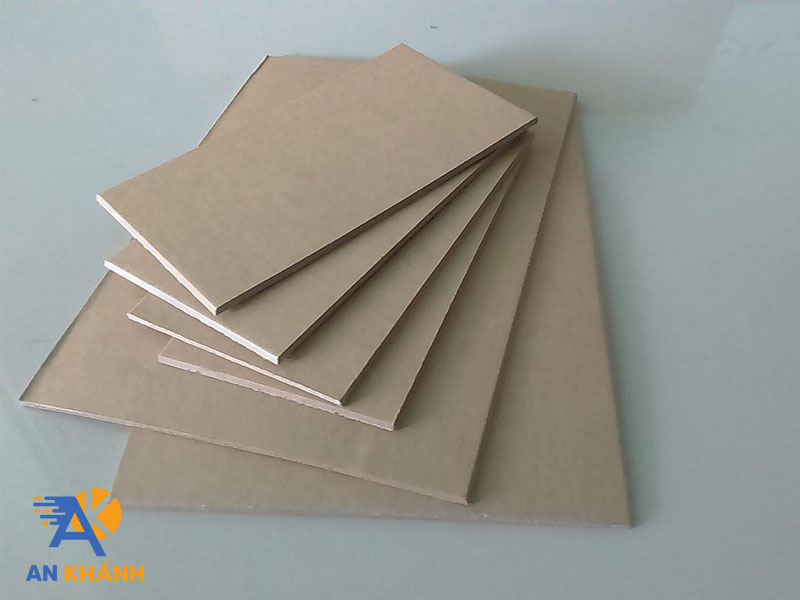 ly-do-doanh-nghiep-nen-chon-carton-lanh-cho-bao-bi-cao-cap-inankhanh