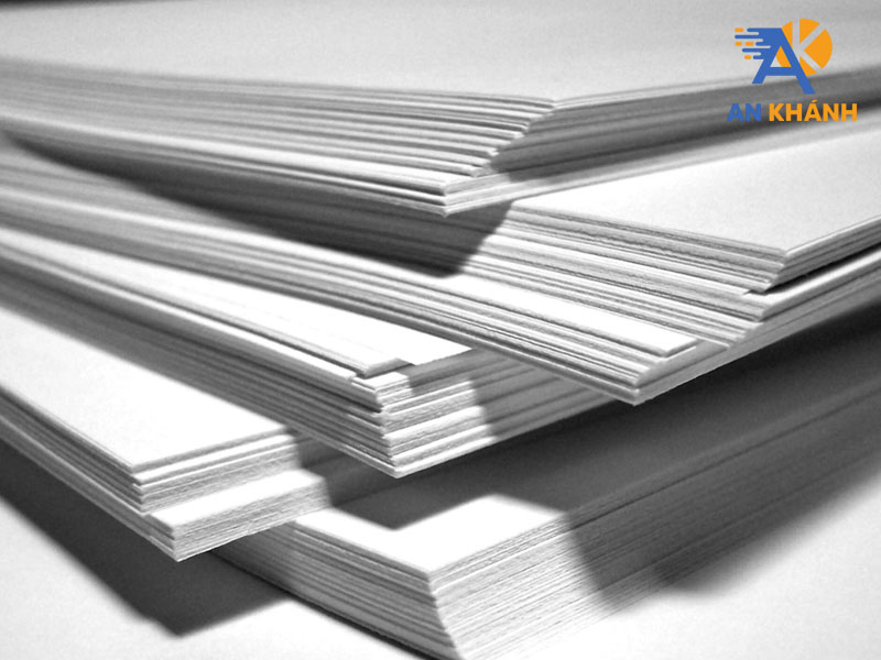 so-sanh-giay-bristol-voi-cac-loai-giay-khac-inankhanh