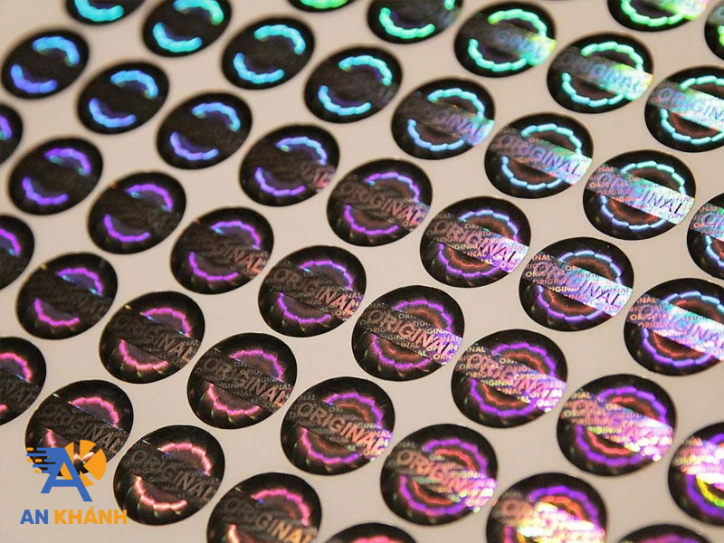 in-tem-hologram-la-gi-inankhanh