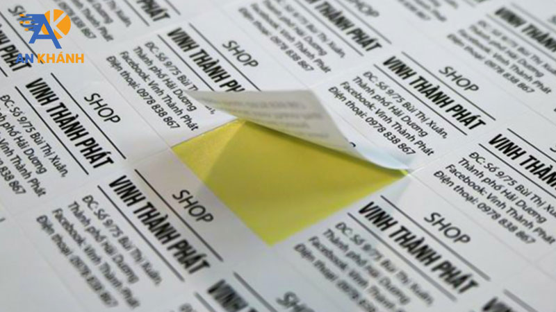 giay-in-tem-phu-la-gi-phan-loai-ung-dung-va-cach-chon-chuan-inankhanh