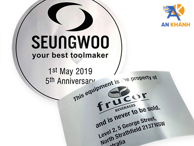 dac-diem-noi-bat-cua-decal-xi-bong-trang-guong-inankhanh