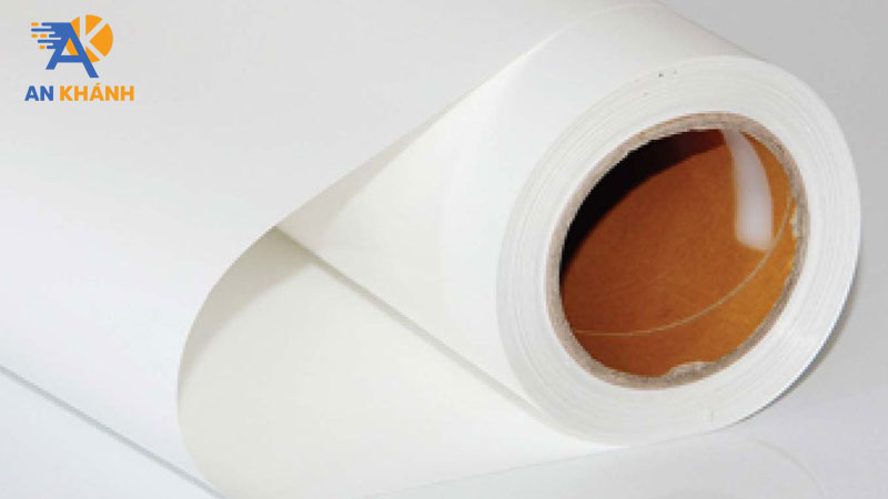 khai-niem-decal-pvc-la-gi-tim-hieu-chi-tiet-cau-tao-va-do-ben-vat-ly-inankhanh